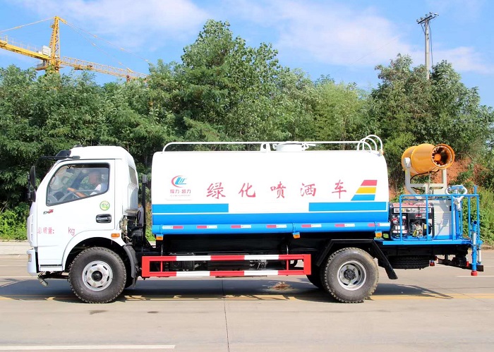 東風大多利6方抑塵噴霧綠化噴灑車圖片