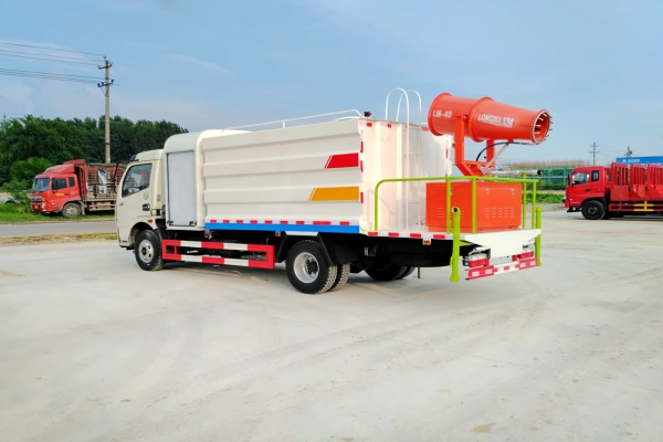 東風大多利卡抑塵車(方形6.5噸、30-50米霧炮、單排駕駛室)圖片