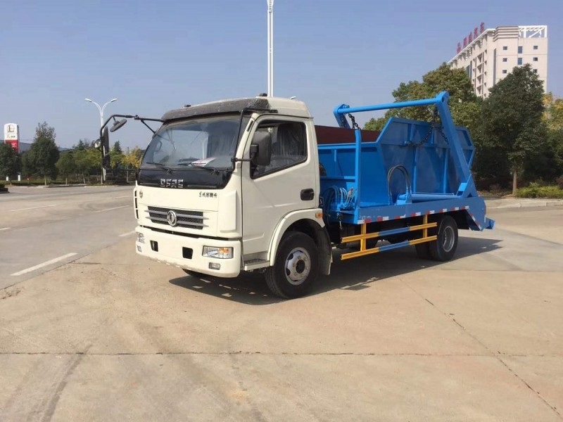 東風(fēng)大多利卡8方擺臂垃圾車(chē)