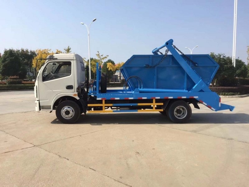 東風(fēng)大多利卡8方擺臂垃圾車(chē)