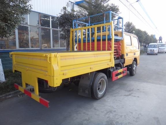 東風(fēng)雙排座8-10米平臺(tái)升降高空作業(yè)車圖片