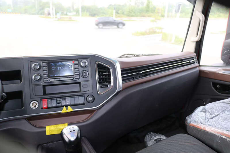 隨車吊軒德翼6單橋隨車吊圖片