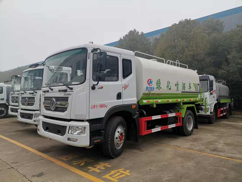 東風多利卡D9抑塵車